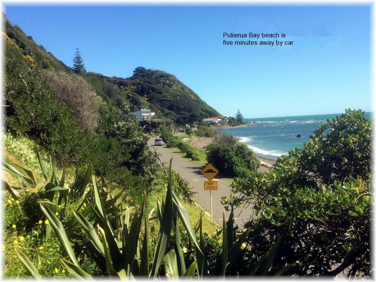 Peaceful Pukerua Bay Appartement Buitenkant foto