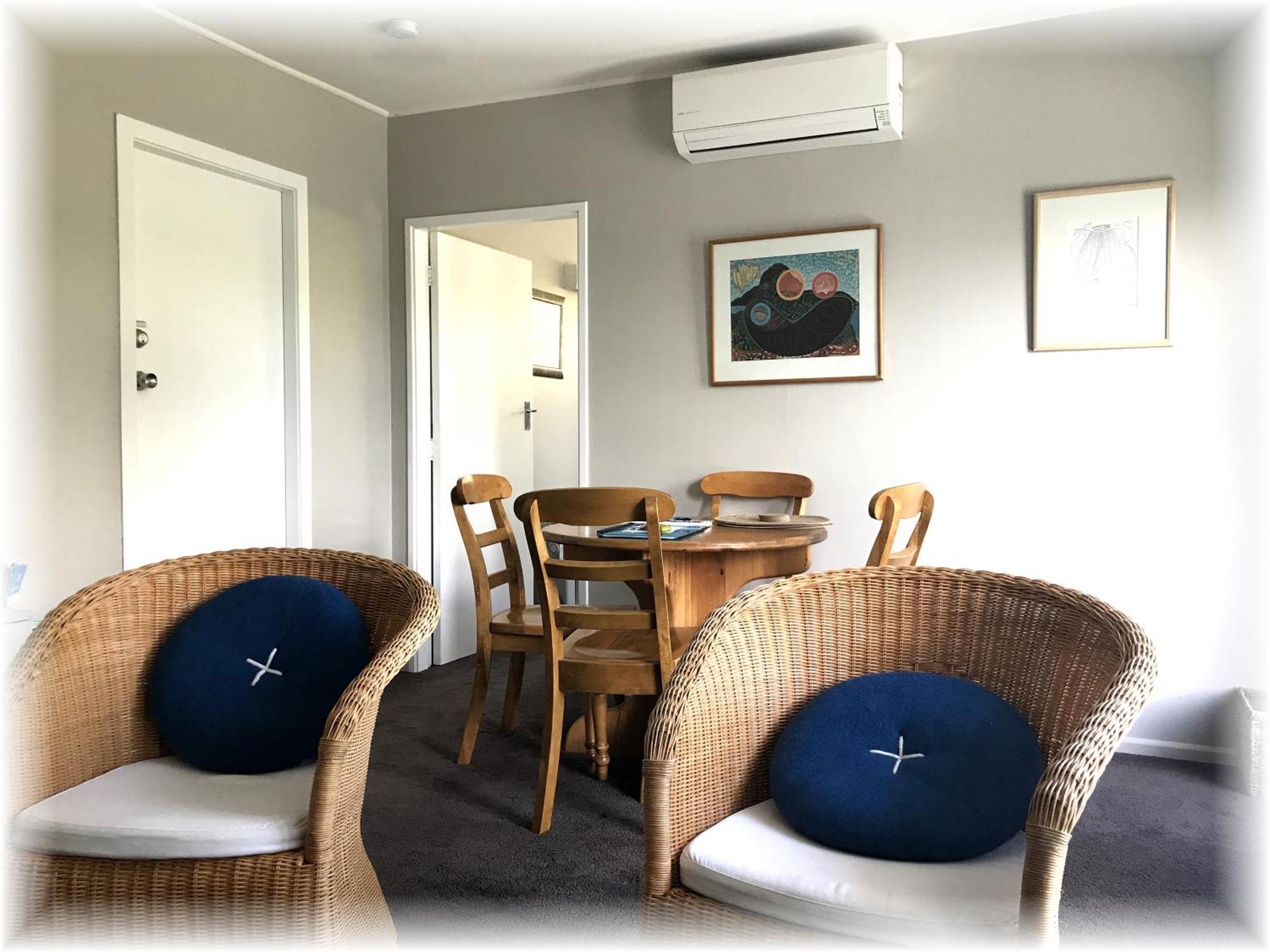 Peaceful Pukerua Bay Appartement Buitenkant foto